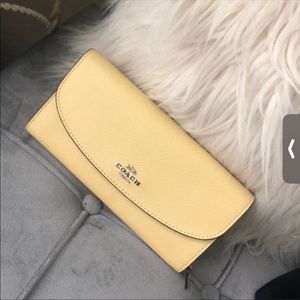 COACH WALLET BRAND NEW